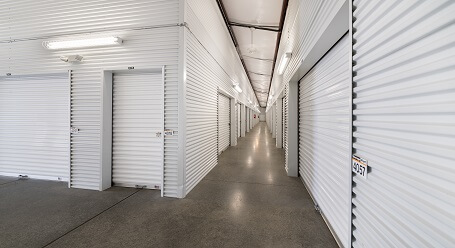 StorageMart en Marilyn Rd - Fishers almacenamiento interior